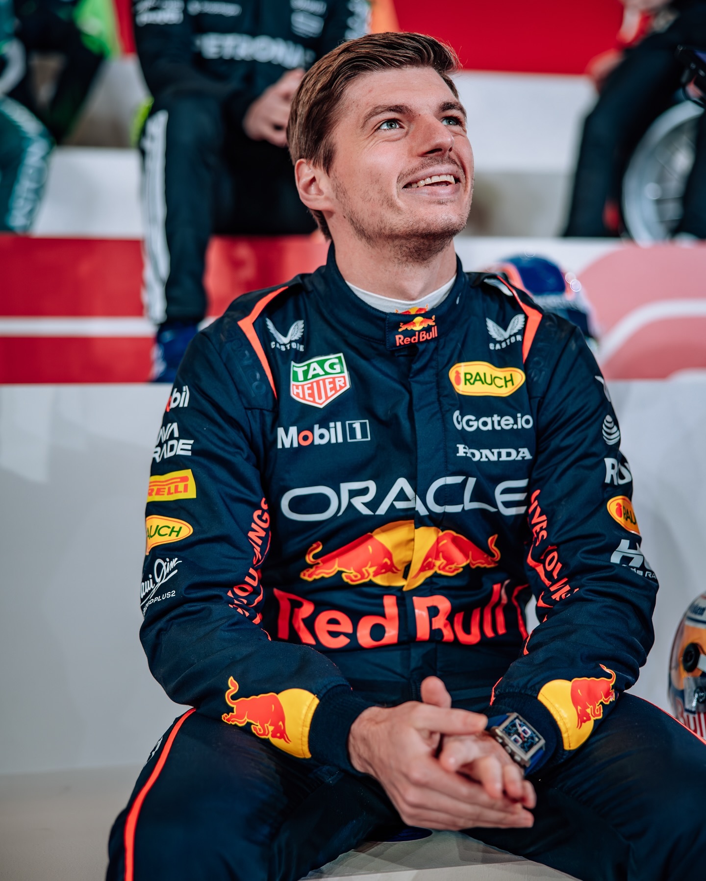 乐鱼官网-红牛二队逆转哈斯车队，汉密尔顿点燃赛场